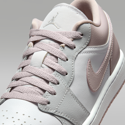 Air Jordan 1 Low Women's Shoes. Nike JP